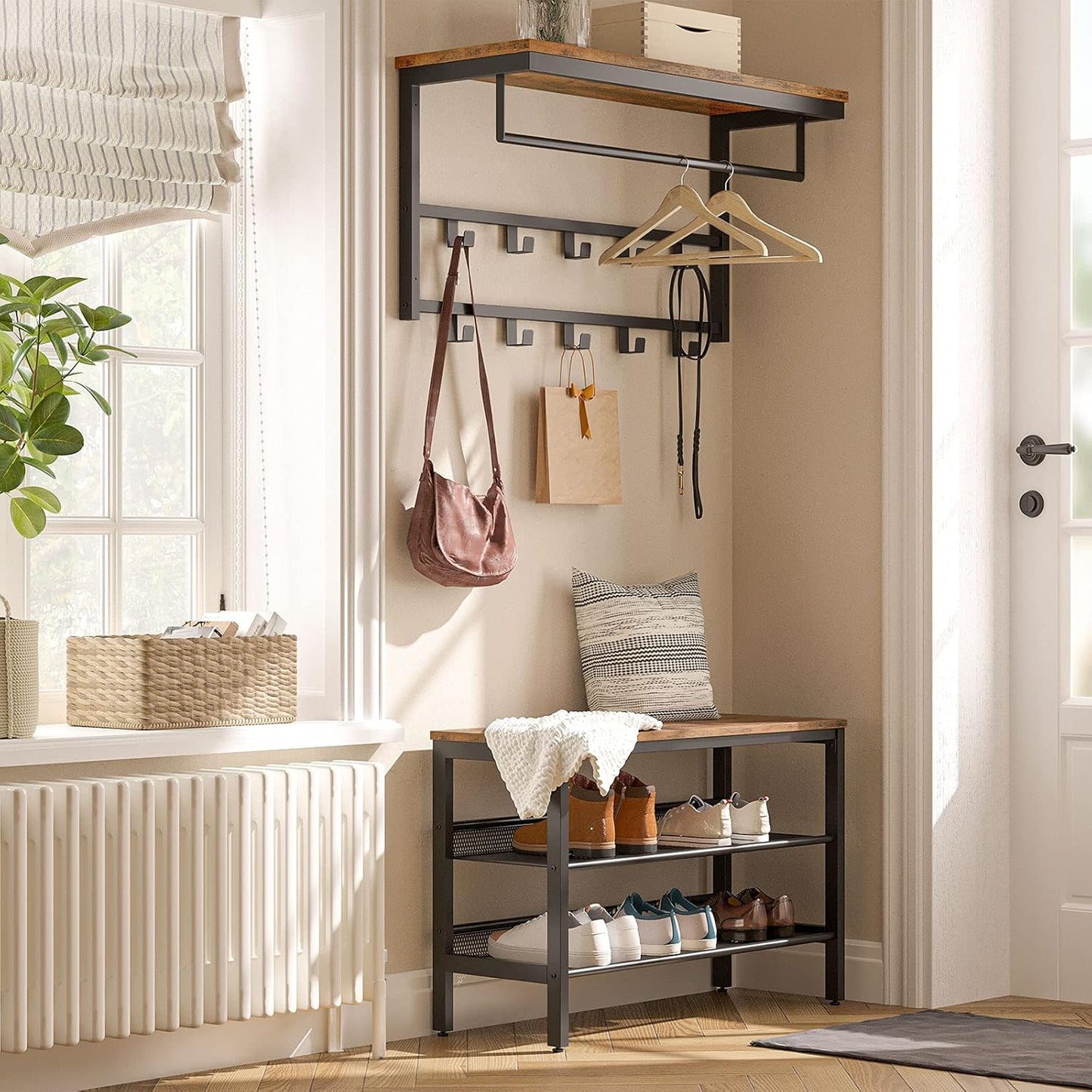 Knagerække på væggen